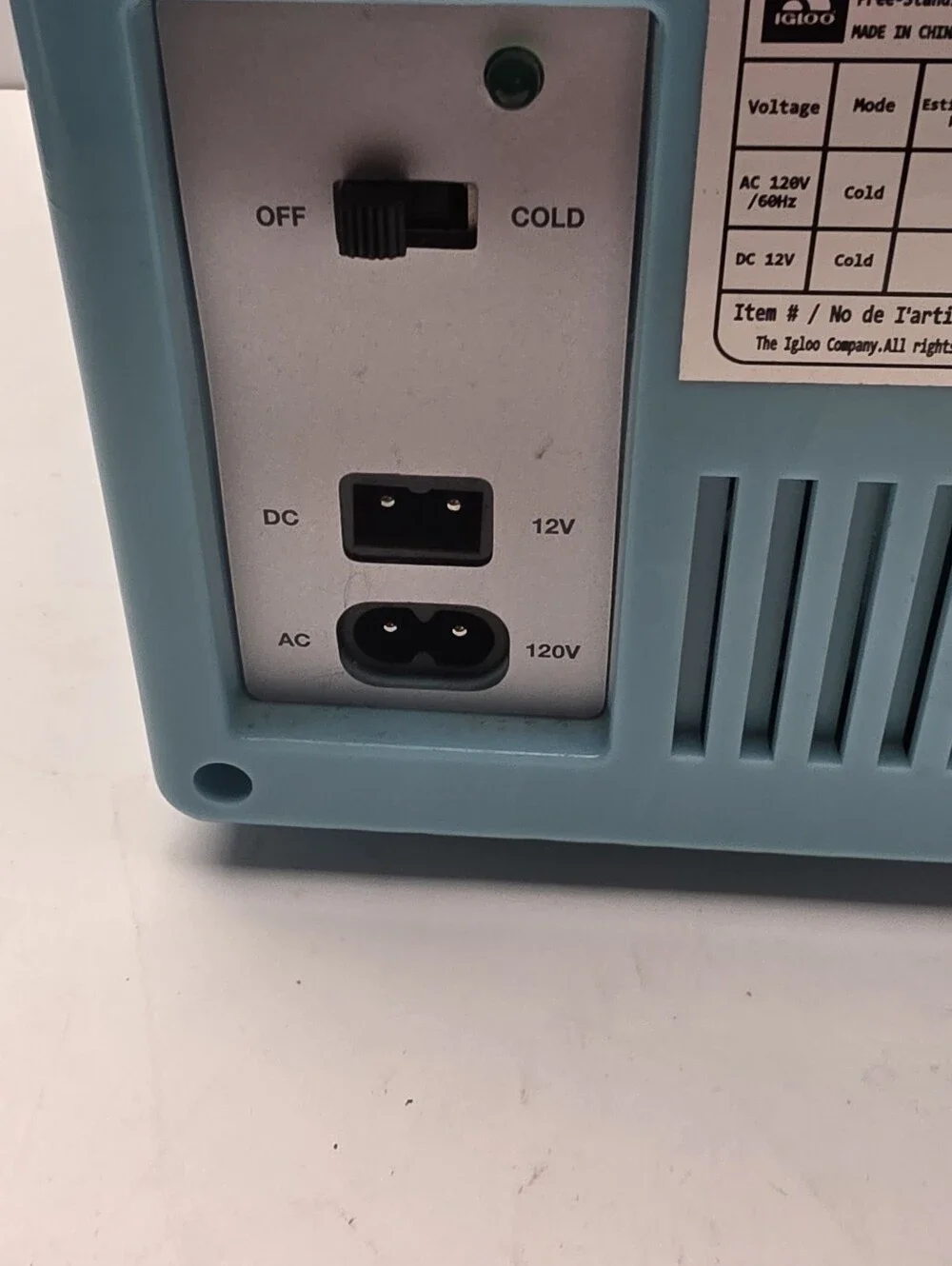 Igloo Mini Cooler 6 Can Refrigerator in Light Blue with Daisy Accent